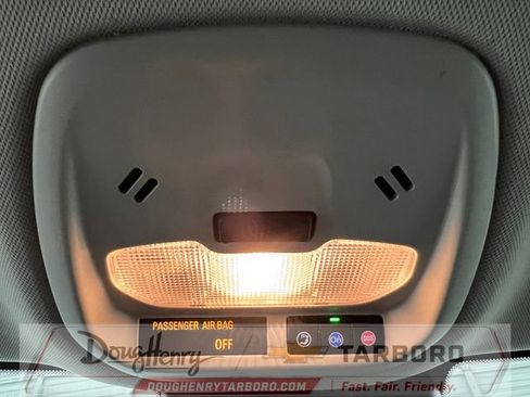 Used 2025 Chevrolet Trax LT FWD image 46