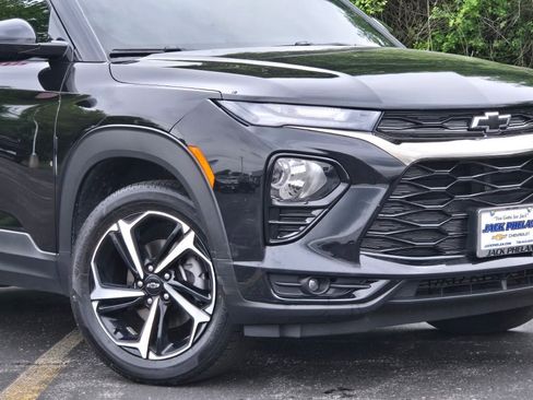 Certified 2023 Chevrolet TrailBlazer RS w/ Sun and Liftgate Package AWD/4WD image 3