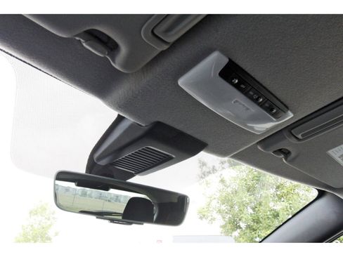 Used 2021 Nissan Kicks SR w/ Interior Electronics Package FWD image 23