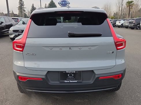 Certified 2025 Volvo XC40 B5 Plus w/ Climate Package image 12