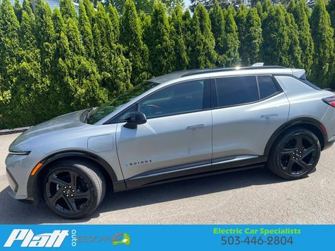 Used 2024 Chevrolet Equinox EV RS FWD image 5