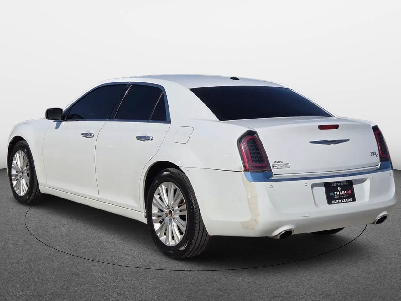 Used 2014 Chrysler 300 C AWD/4WD image 4