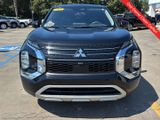 Used 2022 Mitsubishi Outlander SE image 2