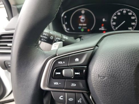 Used 2021 Honda Accord Touring image 17