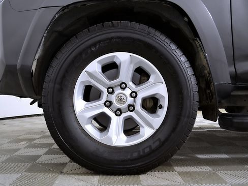 Used 2021 Toyota 4Runner SR5 RWD image 11