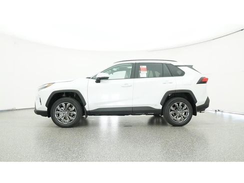Used 2024 Toyota RAV4 XLE Premium w/ Weather Package AWD/4WD image 23