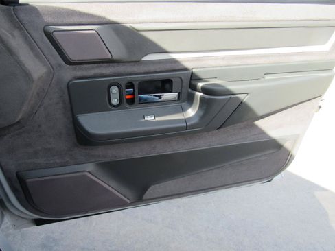 Used 1993 Chevrolet Silverado 3500 2WD Crew Cab image 65