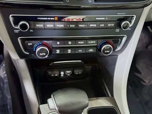 Used 2018 Kia Optima EX w/ Premium Package FWD image 7