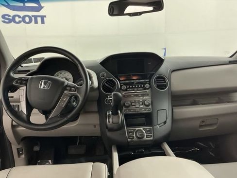Used 2014 Honda Pilot Touring image 35