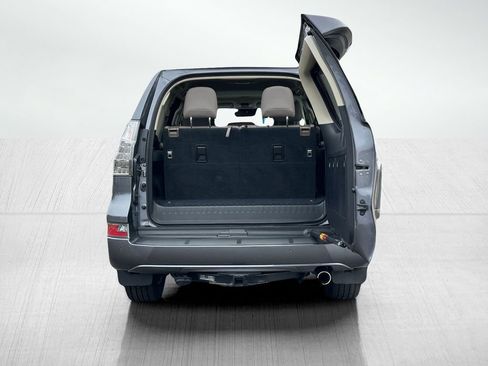 Used 2020 Lexus GX 460 Premium w/ Premium Package image 9