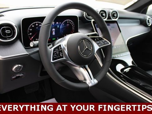 New 2025 Mercedes-Benz GLC 350e 4MATIC image 11