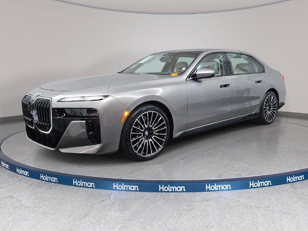 Used 2025 BMW 760i xDrive w/ Executive Package AWD/4WD image 1