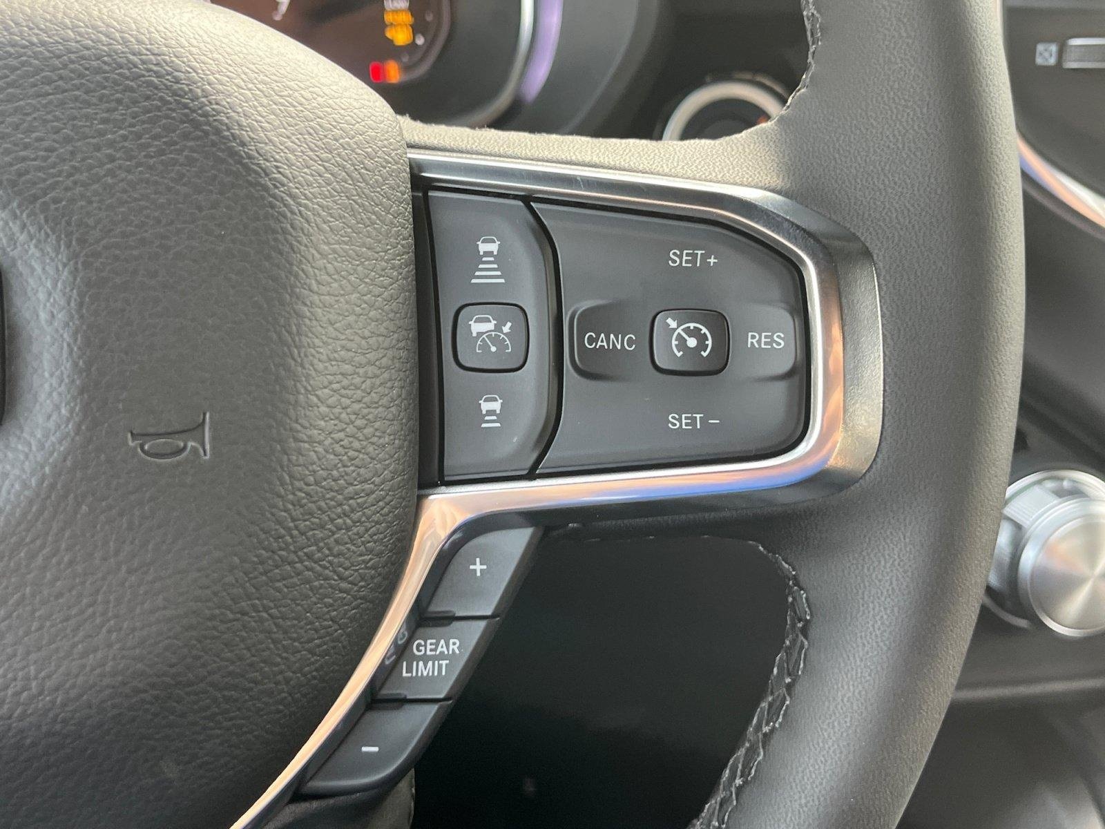 New 2026 RAM 1500 Laramie AWD/4WD image 18