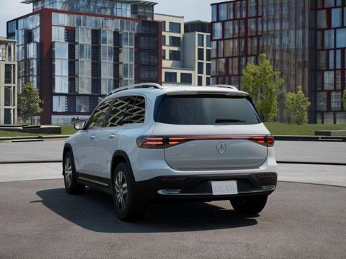 Certified 2024 Mercedes-Benz EQB 250+ image 38