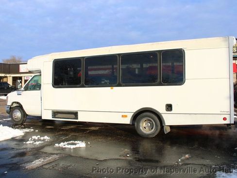 Used 2016 Ford E-450 and Econoline 450 Super Duty w/ Shuttle Bus Prep Package image 25