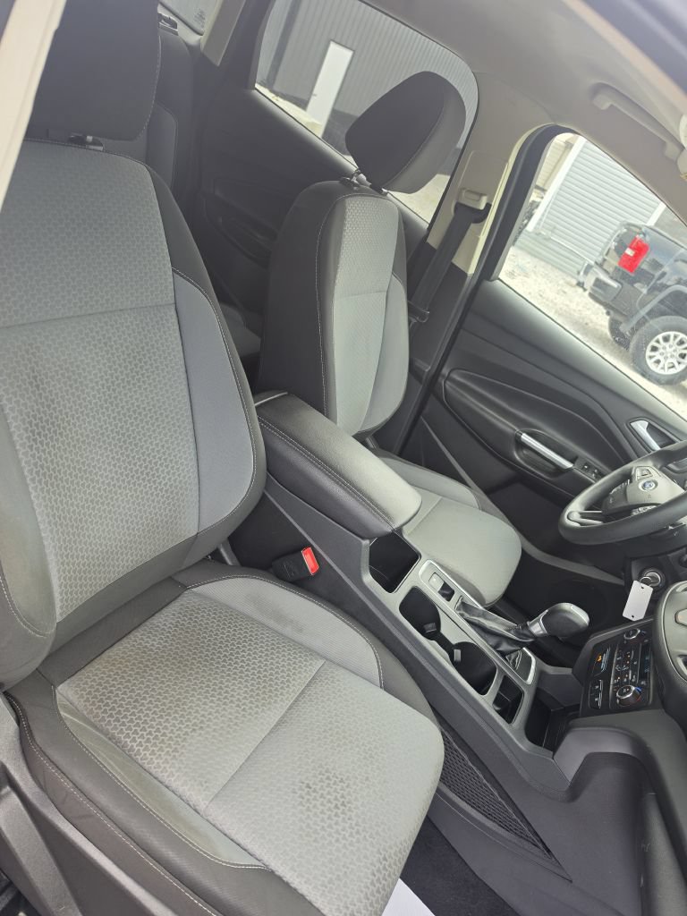 Used 2017 Ford Escape SE w/ SE Cold Weather Package AWD/4WD image 16