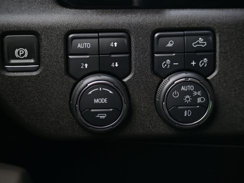 Used 2024 Chevrolet Silverado 2500 ZR2 w/ ZR2 Bison Edition image 26