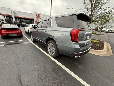 Used 2021 GMC Yukon Denali w/ Denali Premium Package AWD/4WD image 6