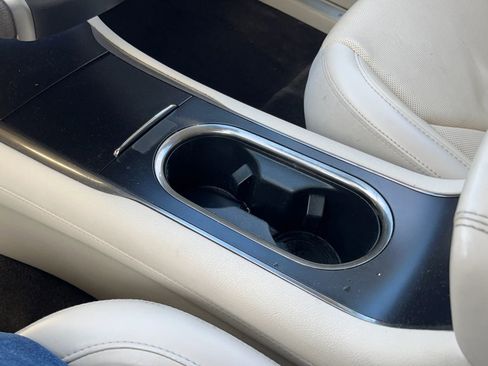 Used 2016 Lincoln MKC Reserve w/ Lincoln MKC Climate Package image 31