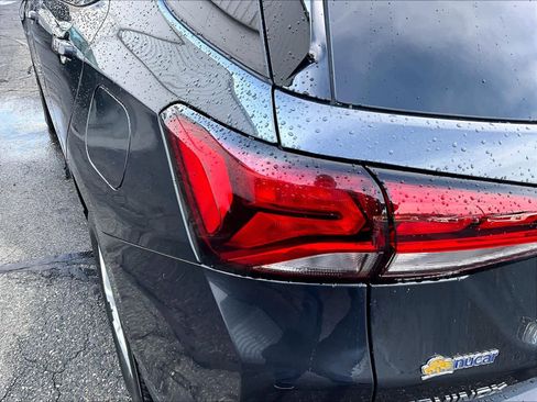 Used 2023 Chevrolet Equinox LT image 33