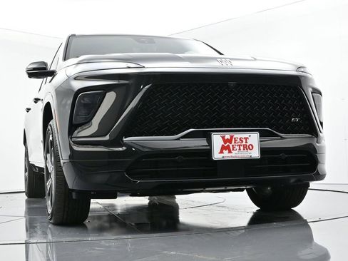 New 2026 Buick Enclave Sport Touring w/ Power Package image 32