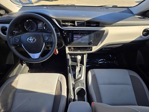 Used 2018 Toyota Corolla L image 13