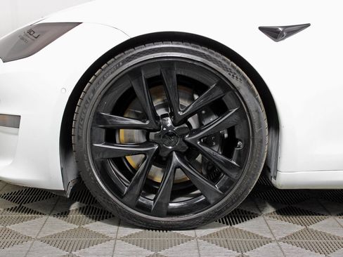 Used 2022 Tesla Model S Plaid image 37