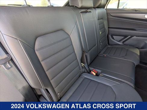 New 2024 Volkswagen Atlas Cross Sport SEL R-Line AWD/4WD image 19