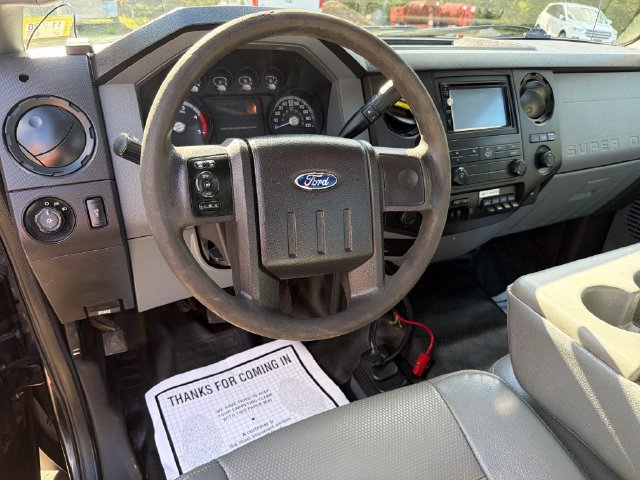Used 2016 Ford F550 4x4 Regular Cab Super Duty image 15