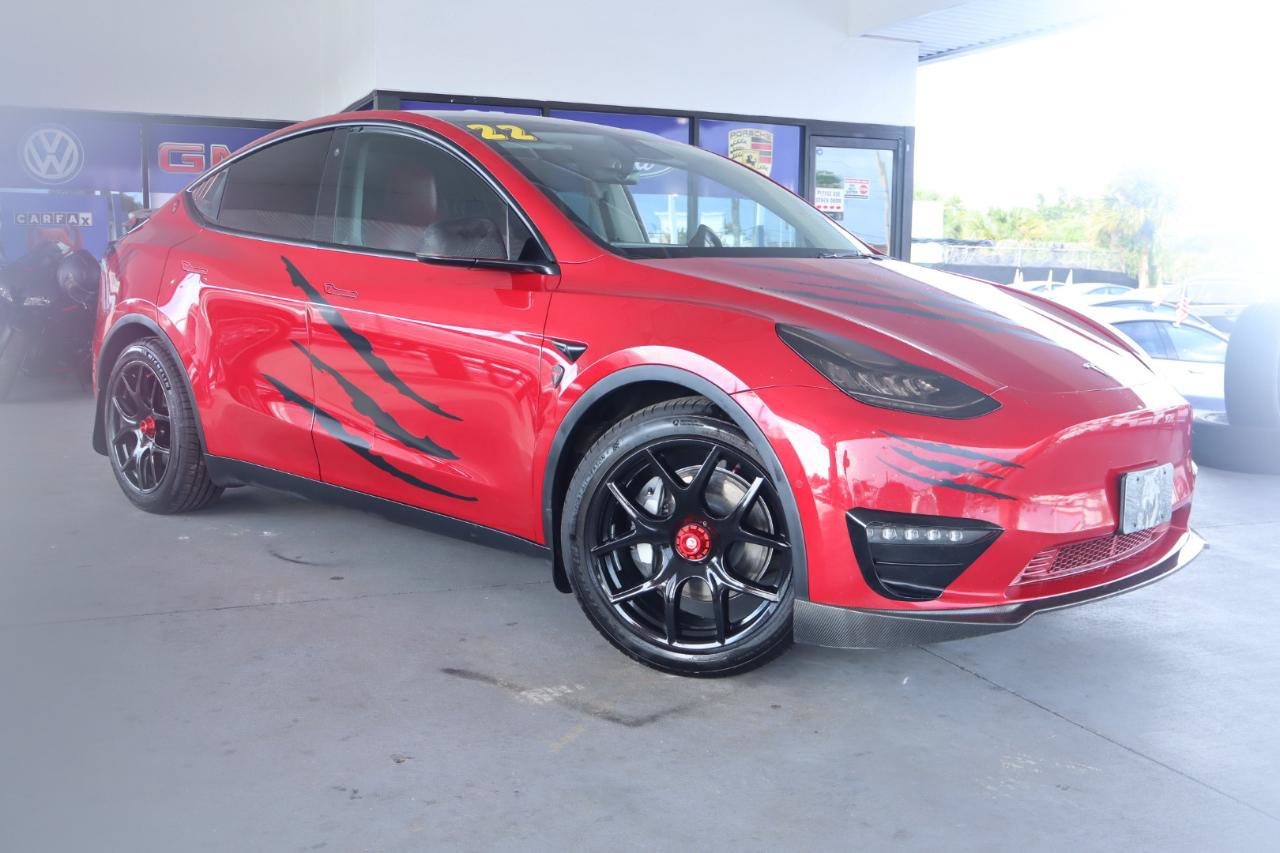 Used 2022 Tesla Model Y Long Range AWD/4WD image 3