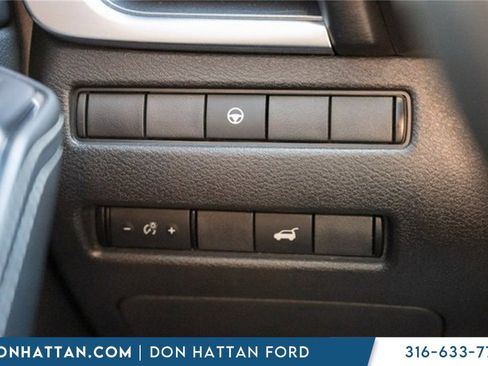 Used 2021 Nissan Rogue SV w/ Premium Package image 15