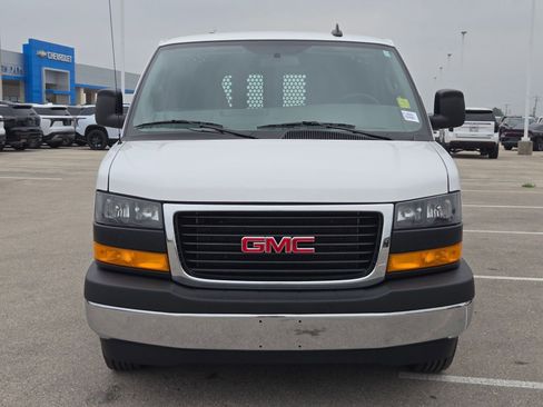 Certified 2025 GMC Savana 2500 w/ Driver Convenience Package RWD image 8