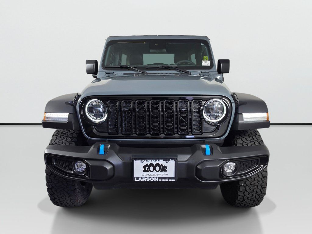Used 2024 Jeep Wrangler Unlimited AWD/4WD image 9