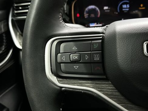 Used 2022 Jeep Wagoneer Series II image 13