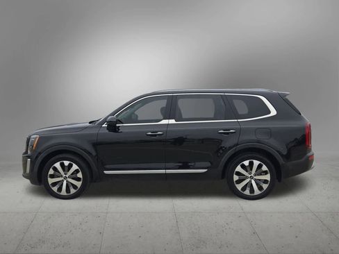 Certified 2021 Kia Telluride S image 3