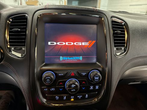 Used 2018 Dodge Durango R/T w/ Technology Group image 18