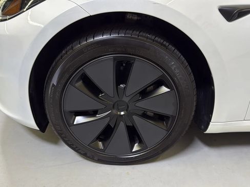Used 2025 Tesla Model 3 Long Range RWD image 23