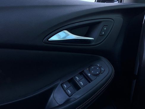 Used 2025 Buick Encore GX Preferred image 19