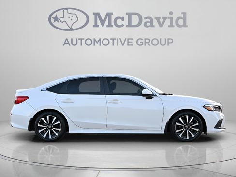 Used 2024 Honda Civic EX image 6