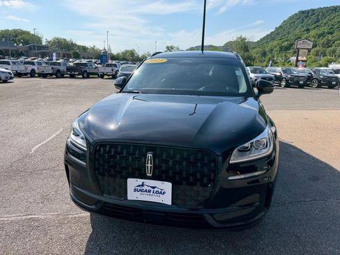 Used 2023 Lincoln Corsair Reserve w/ Equipment Group 202A AWD/4WD image 2