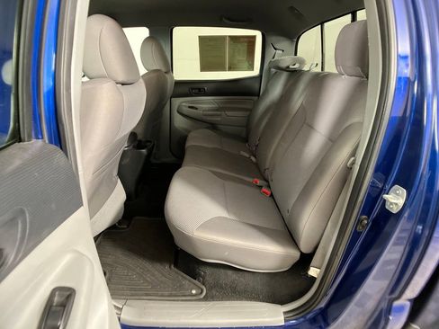 Used 2014 Toyota Tacoma 4x4 Double Cab image 30