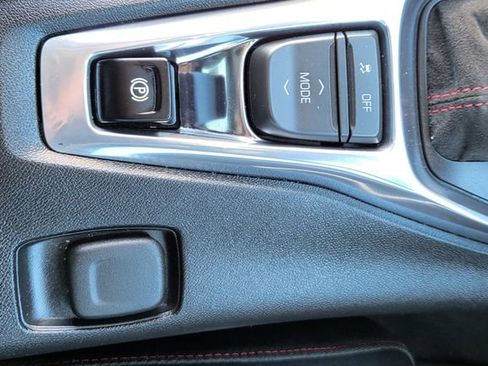 Used 2017 Chevrolet Camaro ZL1 image 27