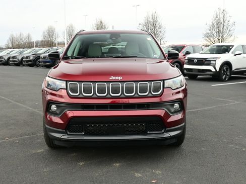 Used 2022 Jeep Compass Latitude w/ Convenience Group image 3