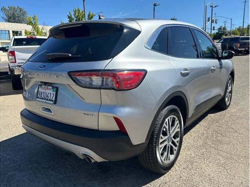 Used 2022 Ford Escape SEL AWD/4WD image 8