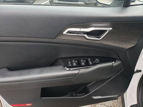 Certified 2023 Kia Sportage X-Line w/ X-Line Premium Package image 12