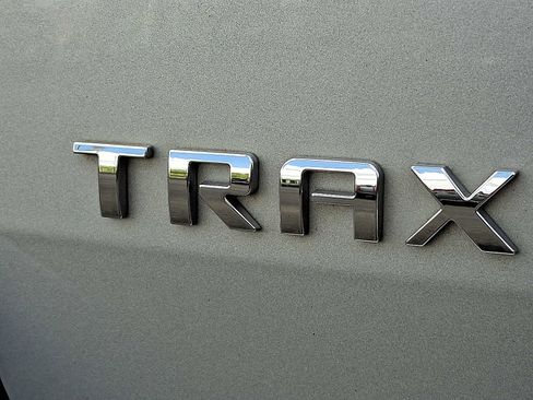 Used 2018 Chevrolet Trax LS w/ LPO, Protection Package AWD/4WD image 29