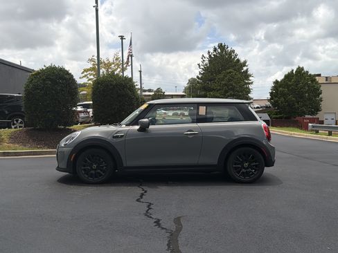Used 2023 MINI Cooper SE FWD image 11