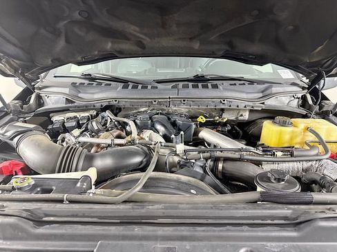 Used 2018 Ford F350 Platinum w/ Platinum Ultimate Package AWD/4WD image 31