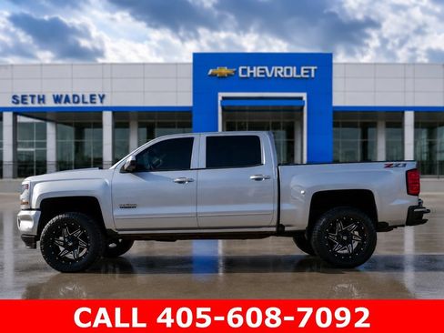 Used 2018 Chevrolet Silverado 1500 LT w/ Texas Edition AWD/4WD image 49