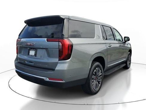 New 2026 GMC Yukon XL Elevation AWD/4WD image 3